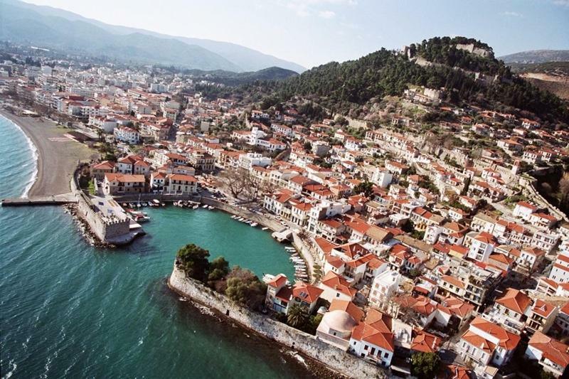 Seaside Residence In Nafpaktos エクステリア 写真